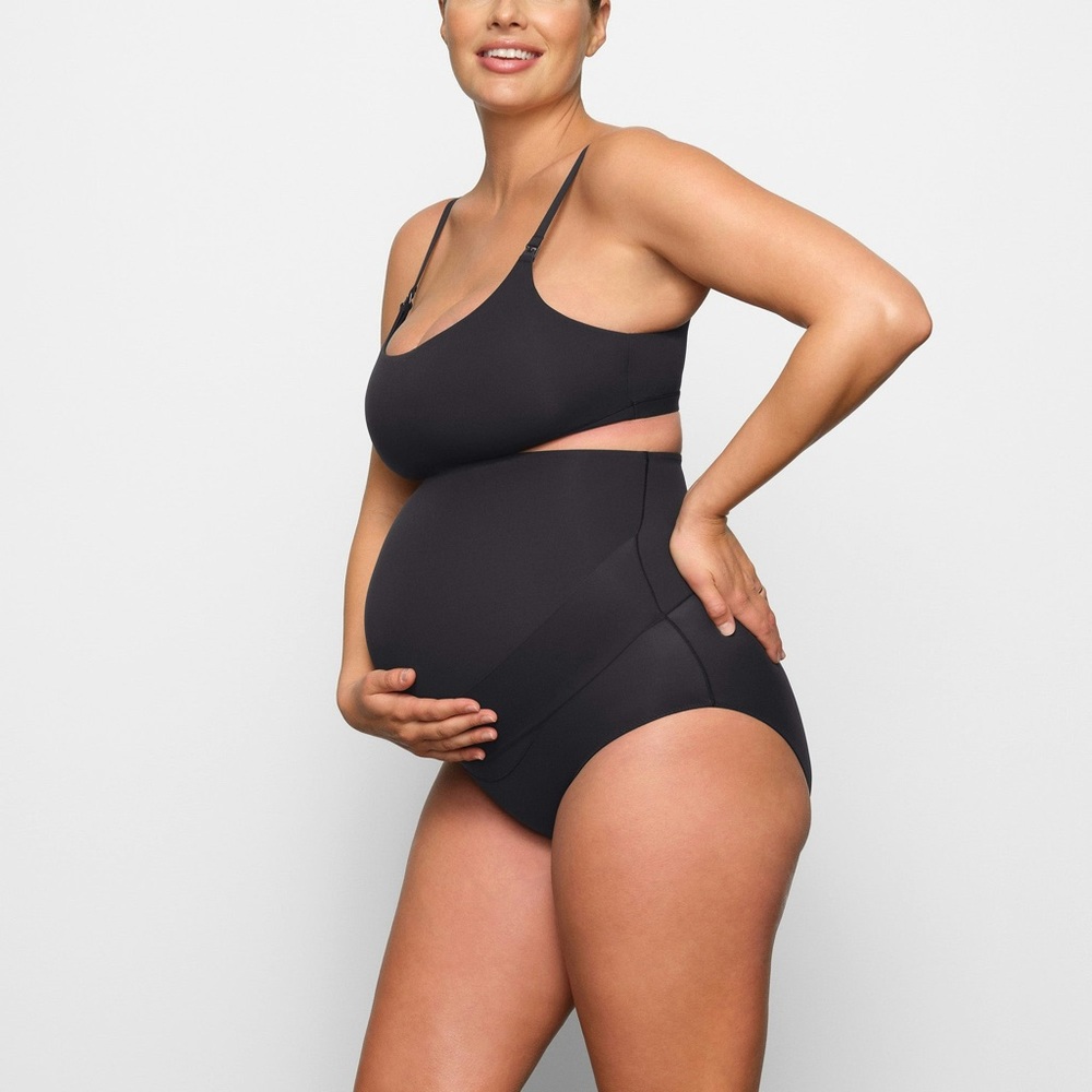 SKIMS Fit Everybody - MATERNITY BANDED HIGH-WAISTED BRIEF - Onyx - Large